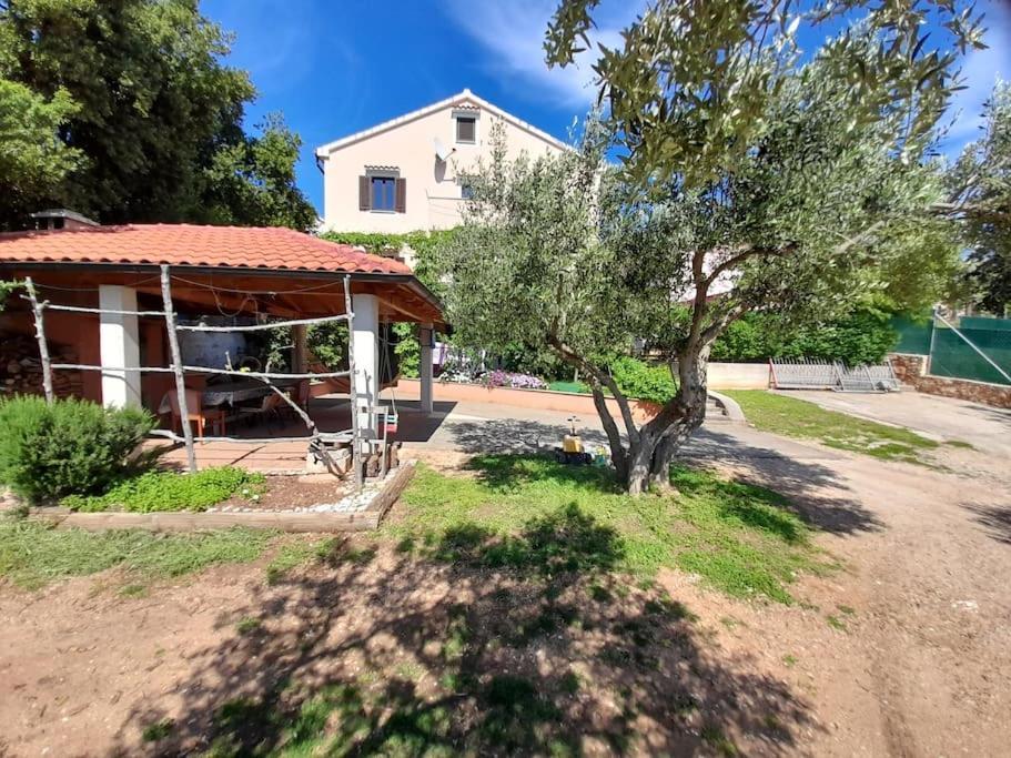 Apartmani Nedjeljko Čunski Exterior foto