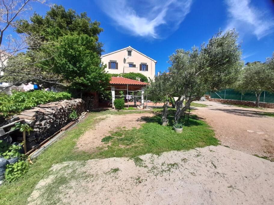 Apartmani Nedjeljko Čunski Exterior foto